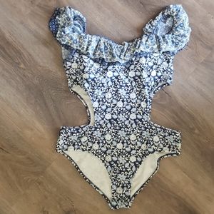 Jessica Simpson 1-piece Bathing Suite